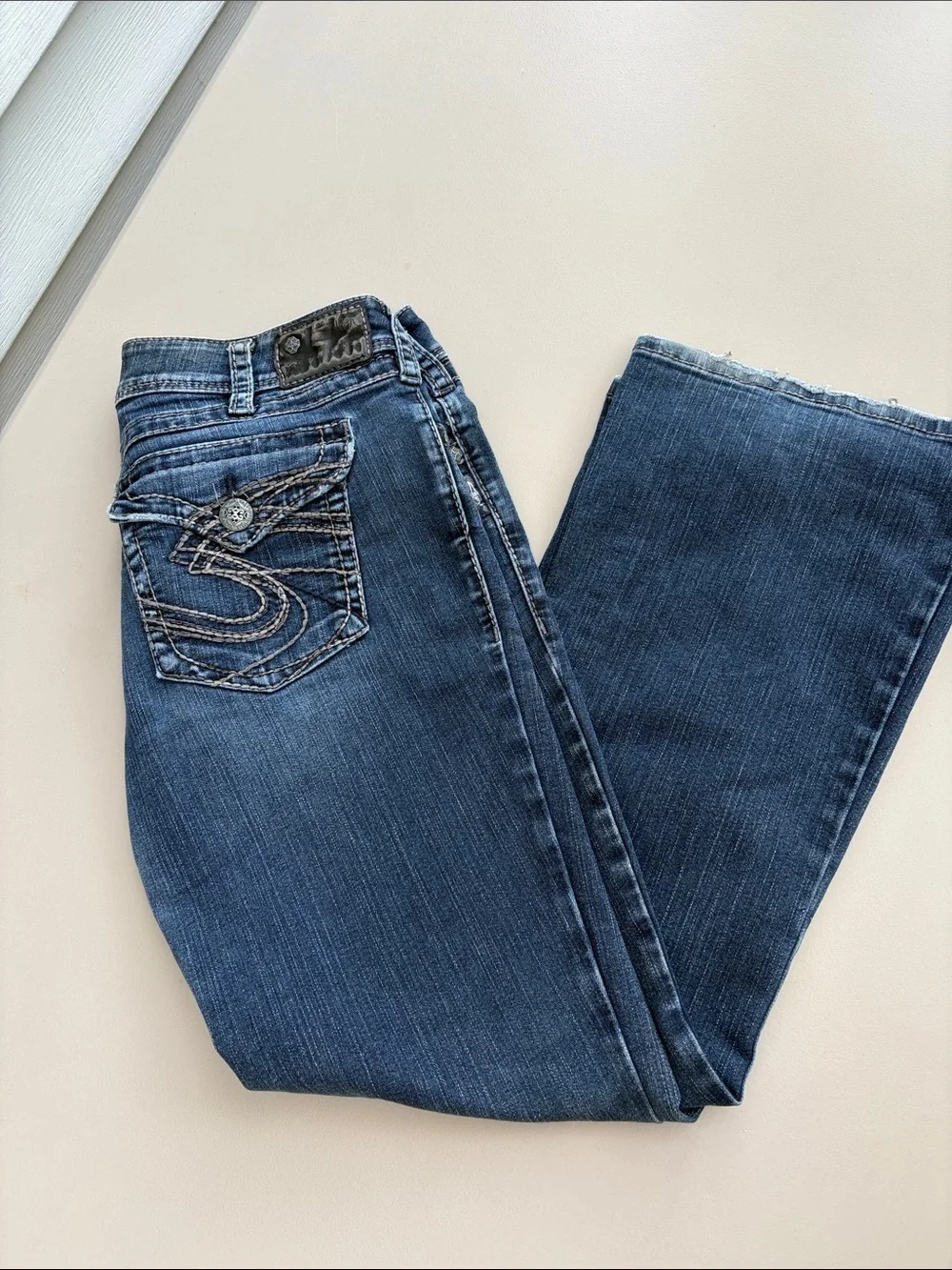 Silver Jeans suki surplus Dark Blue Embroidered Pocket Jeans 33/30